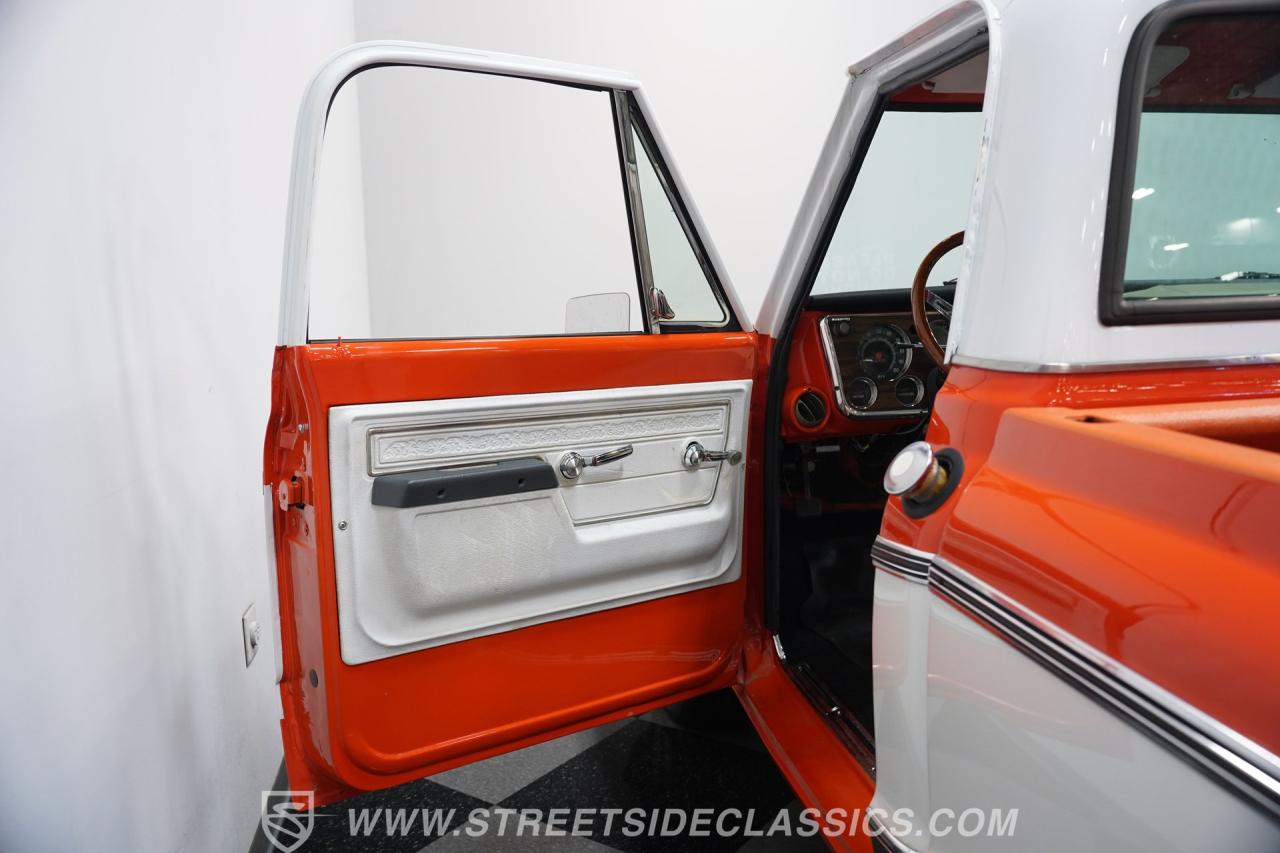 1972 Chevrolet C10 Custom Deluxe