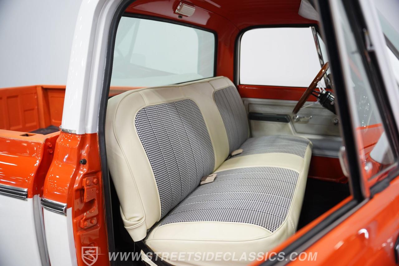1972 Chevrolet C10 Custom Deluxe