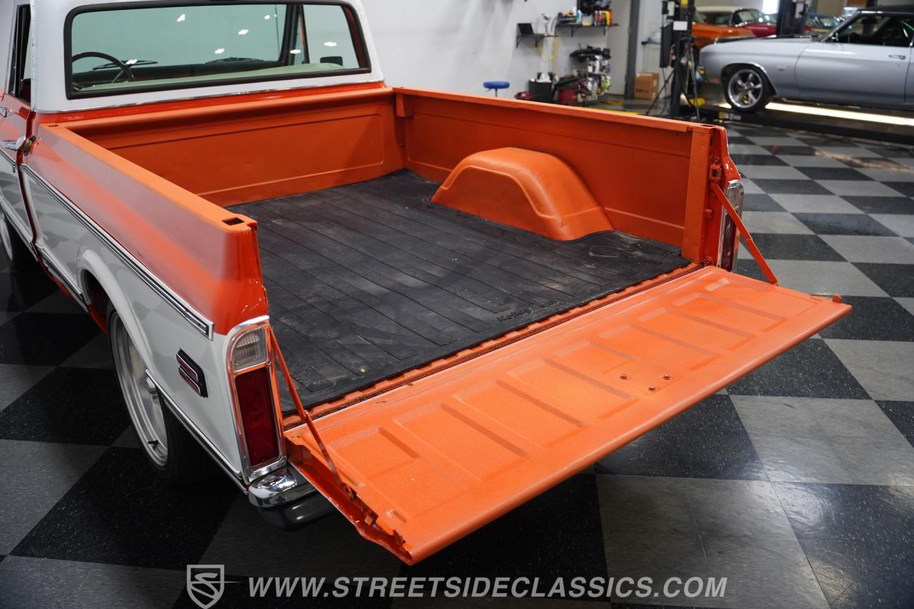 1972 Chevrolet C10 Custom Deluxe