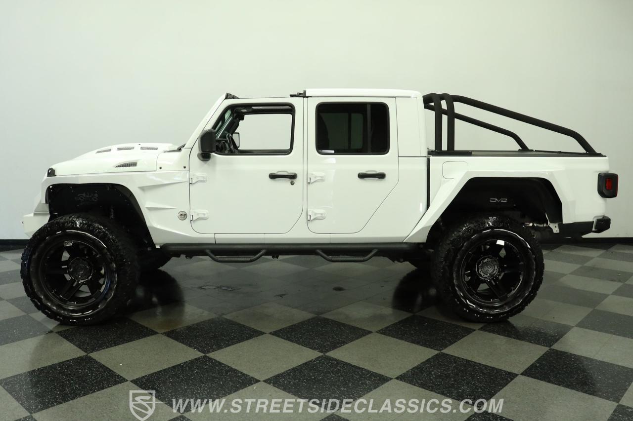 2022 Jeep Gladiator SoFlo Custom
