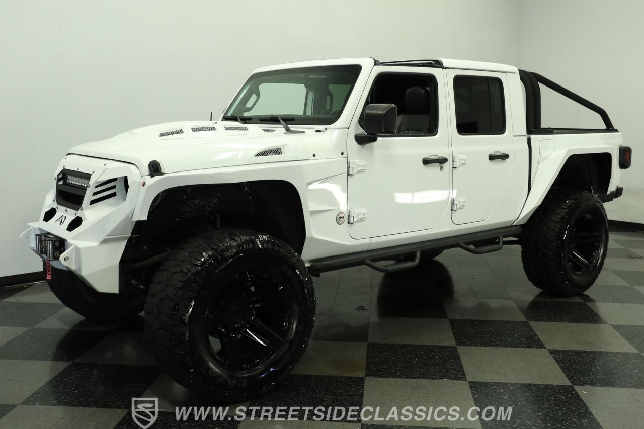 2022 Jeep Gladiator SoFlo Custom