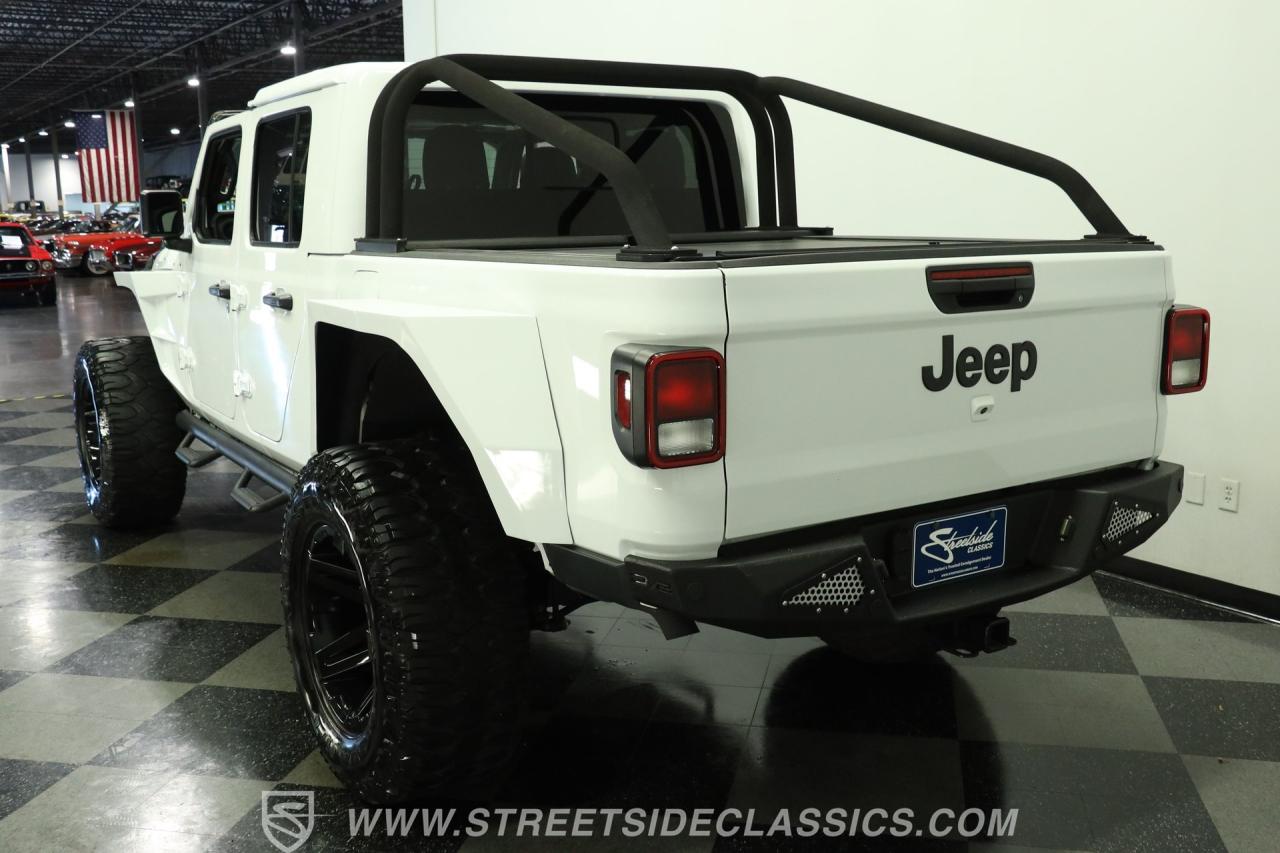 2022 Jeep Gladiator SoFlo Custom