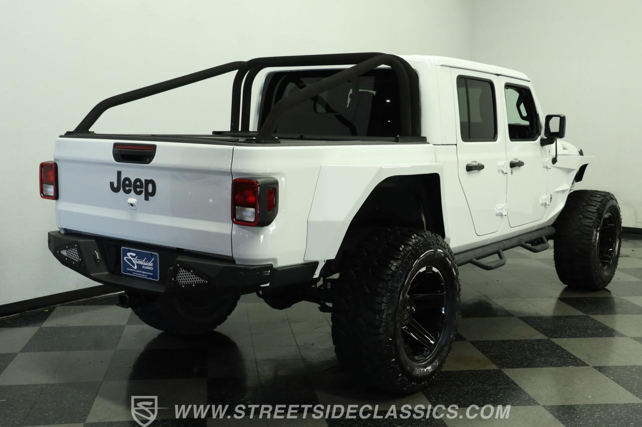 2022 Jeep Gladiator SoFlo Custom