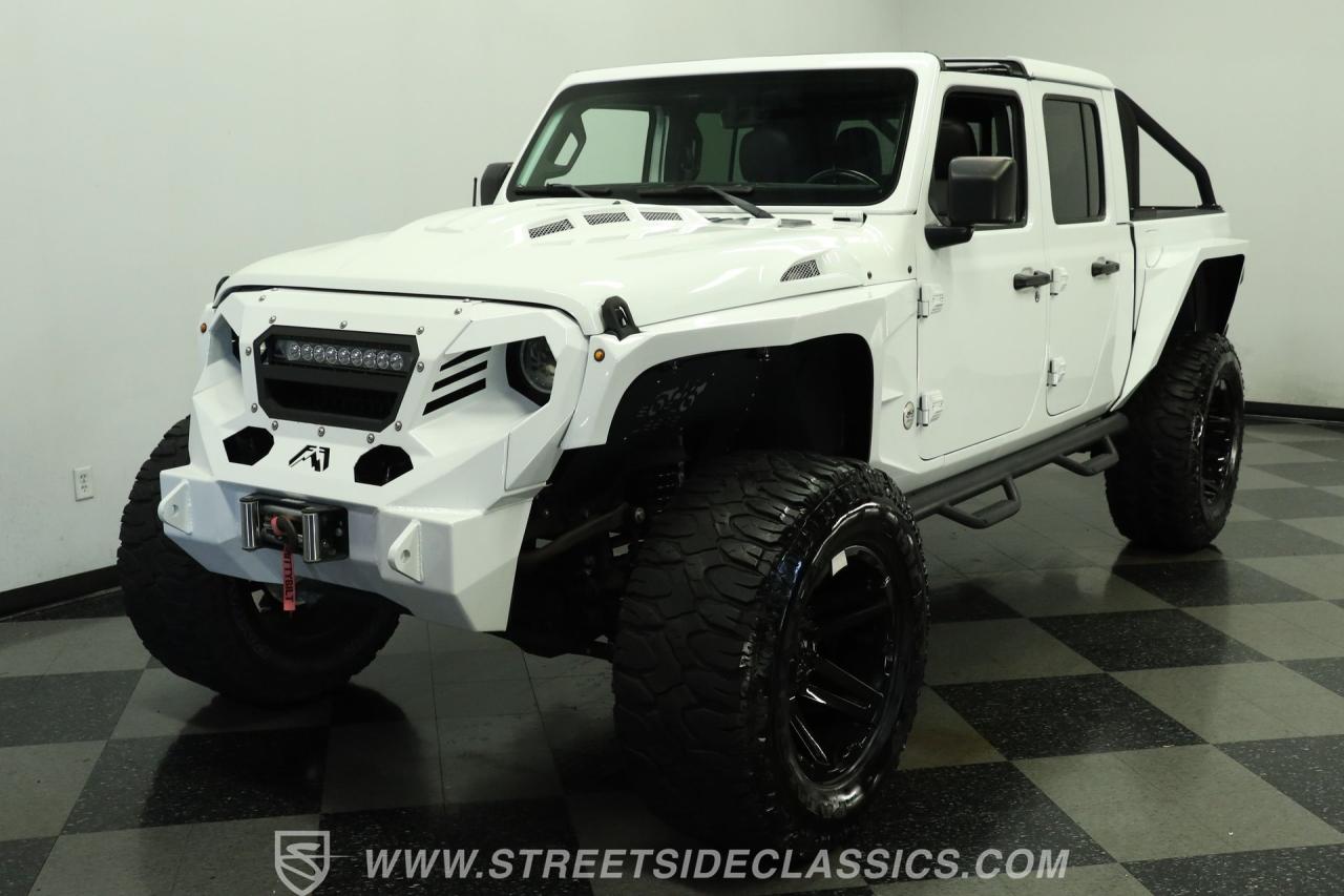 2022 Jeep Gladiator SoFlo Custom