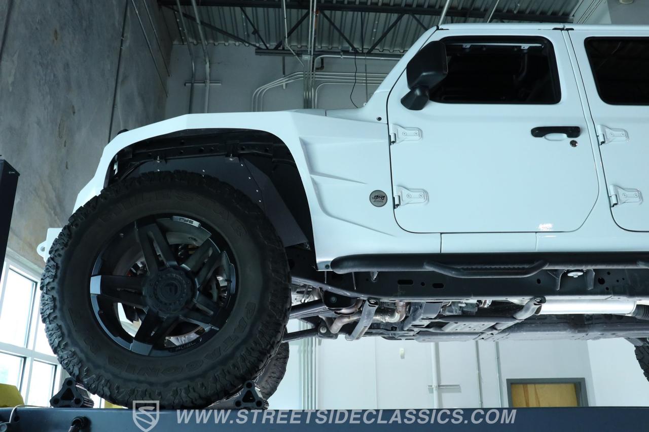 2022 Jeep Gladiator SoFlo Custom
