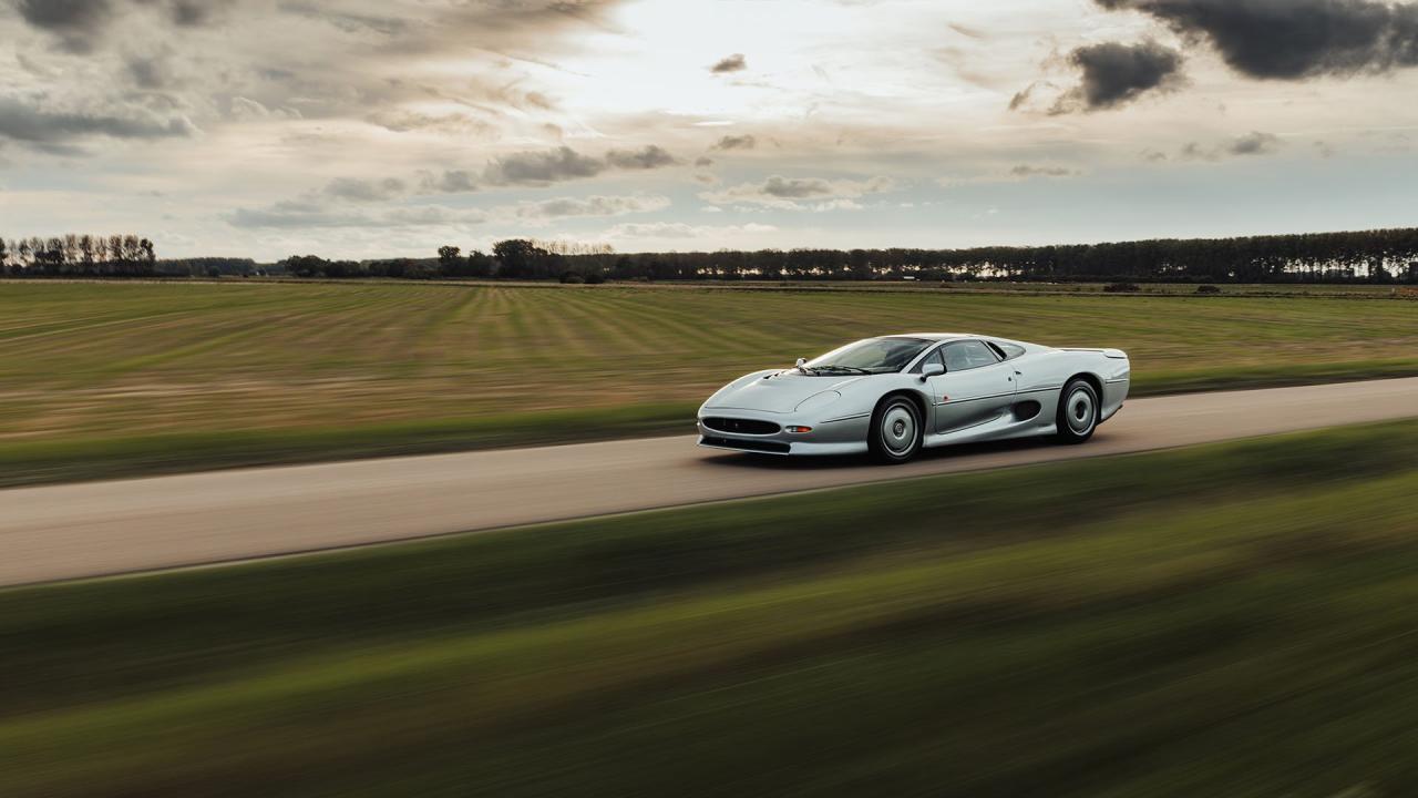 1992 Jaguar XJ220