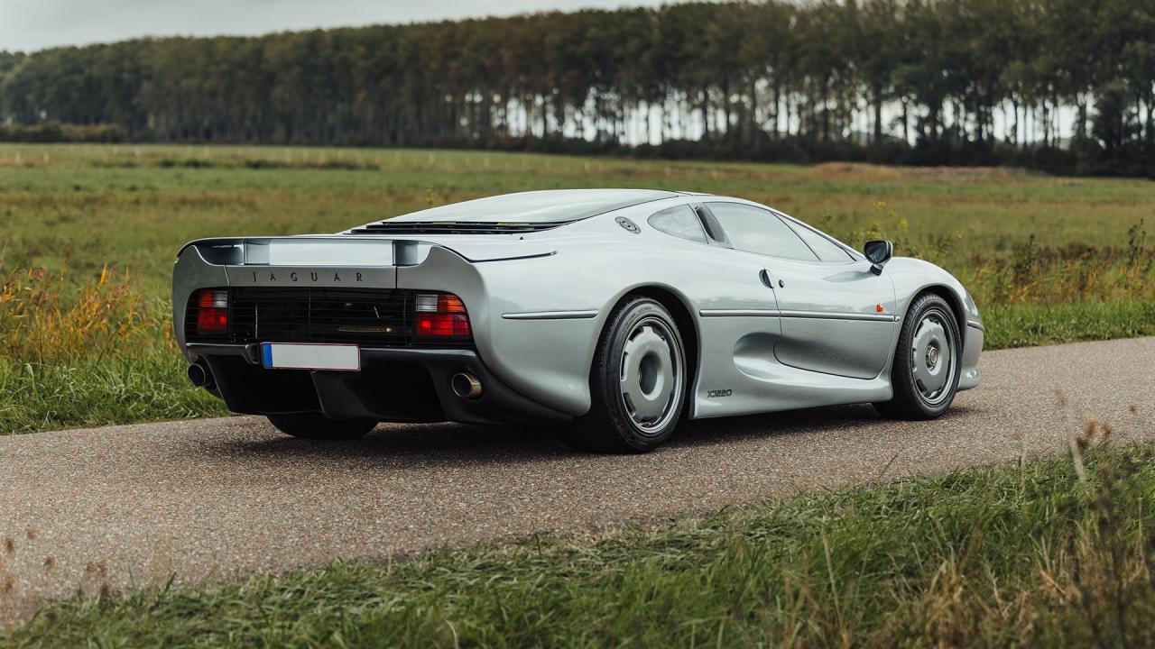 1992 Jaguar XJ220