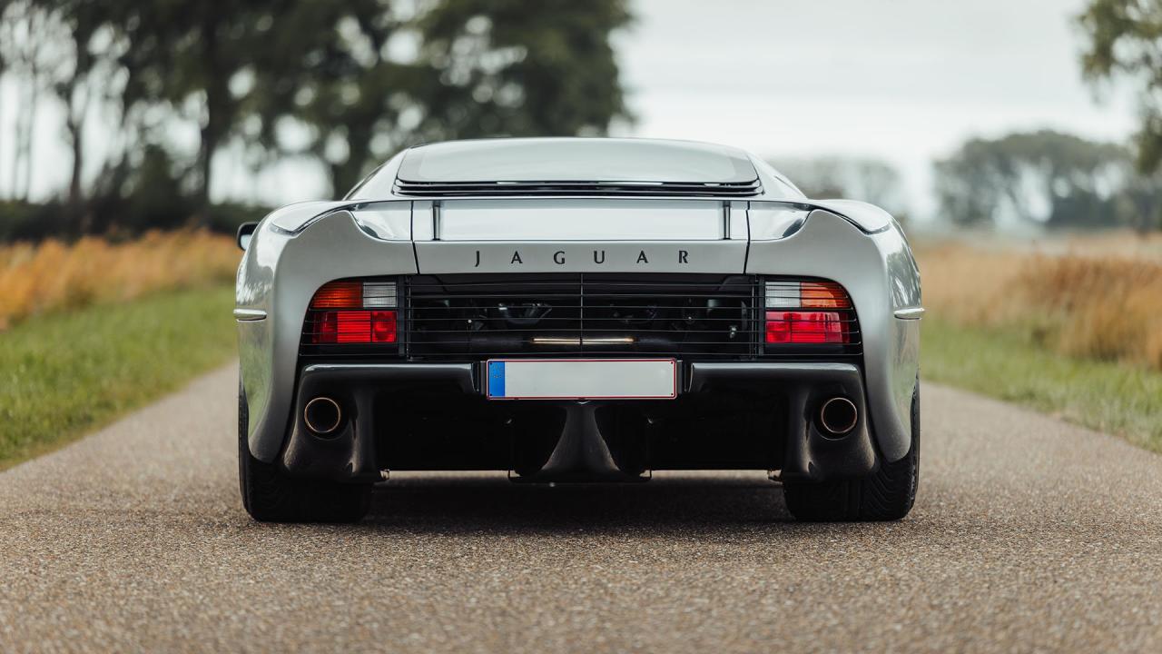 1992 Jaguar XJ220