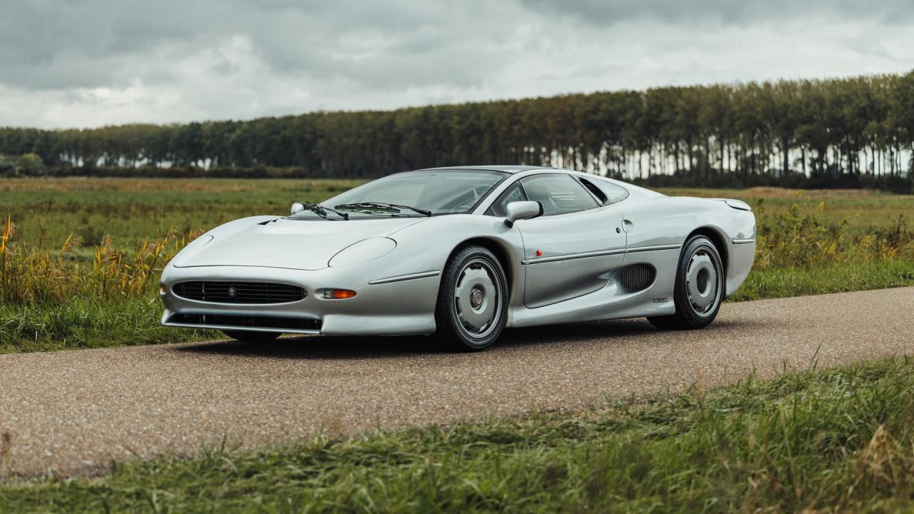 1992 Jaguar XJ220