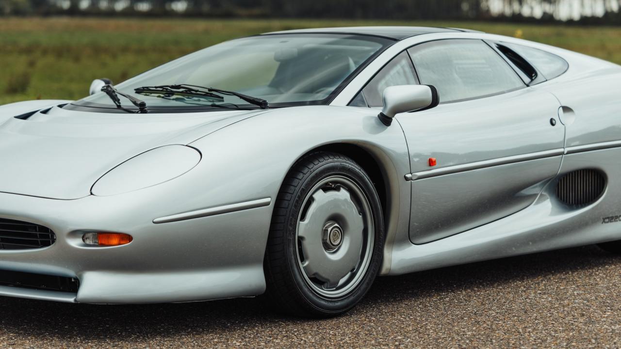 1992 Jaguar XJ220