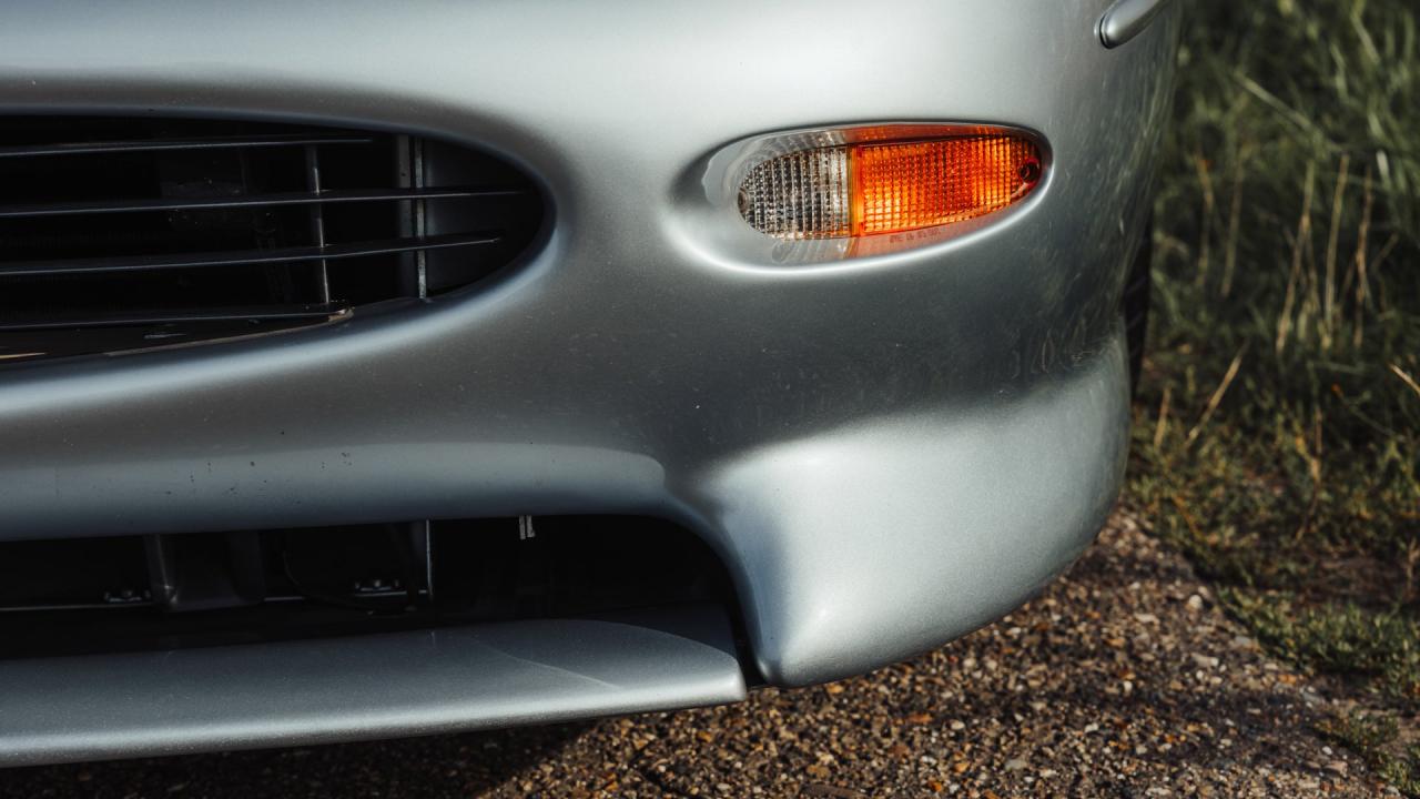 1992 Jaguar XJ220