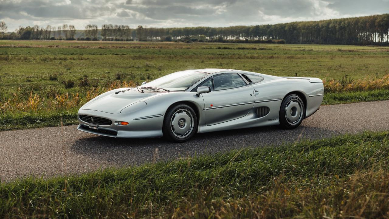 1992 Jaguar XJ220