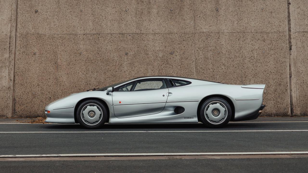 1992 Jaguar XJ220
