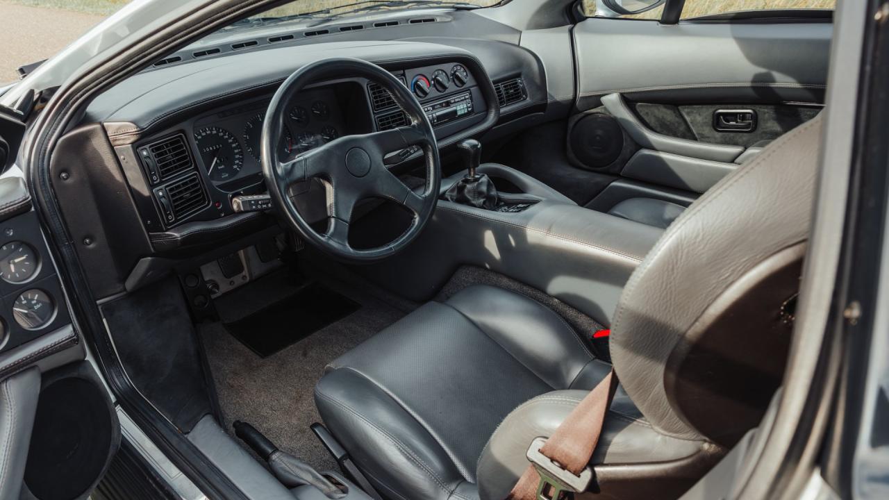 1992 Jaguar XJ220