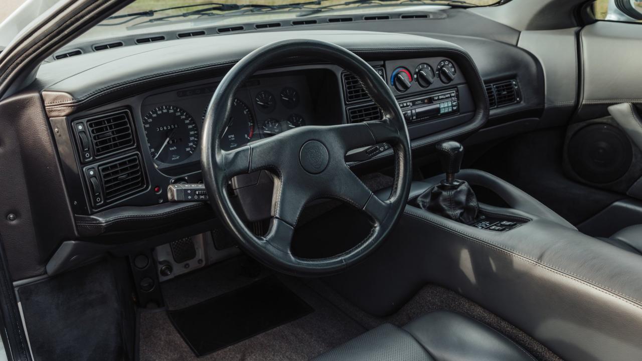 1992 Jaguar XJ220