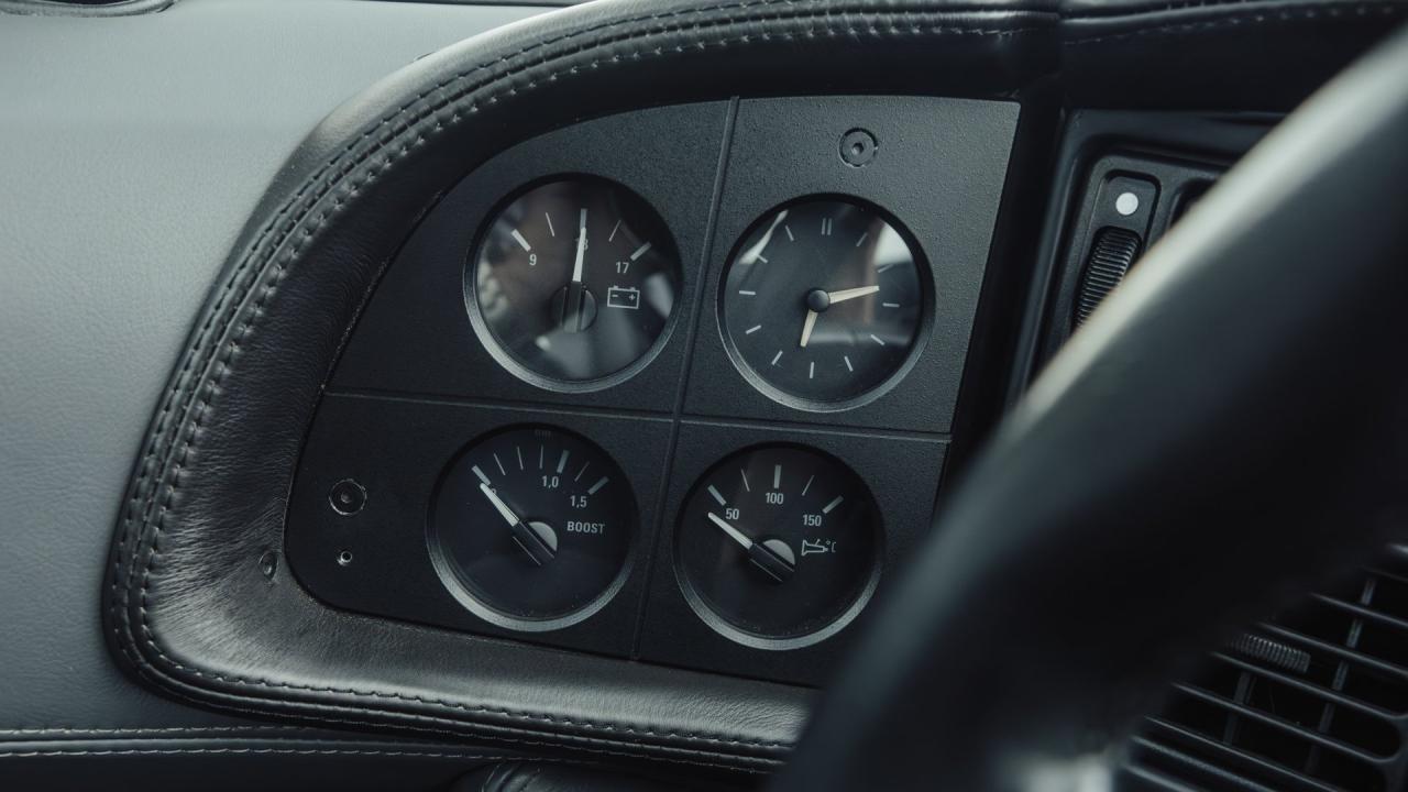 1992 Jaguar XJ220