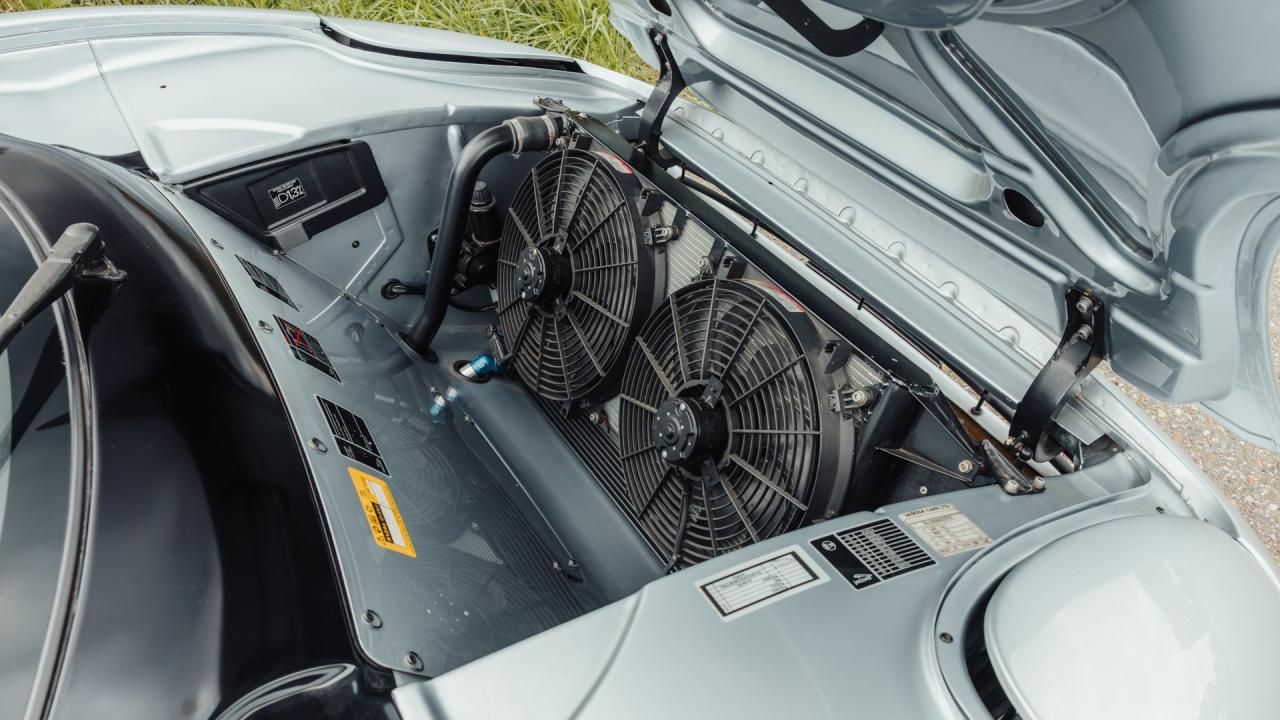 1992 Jaguar XJ220