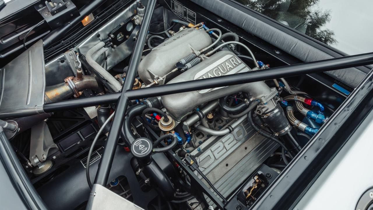 1992 Jaguar XJ220