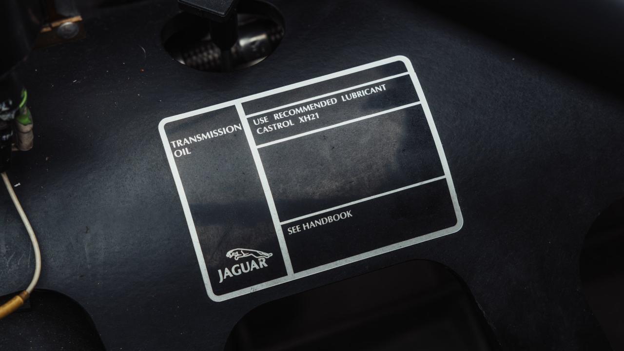1992 Jaguar XJ220