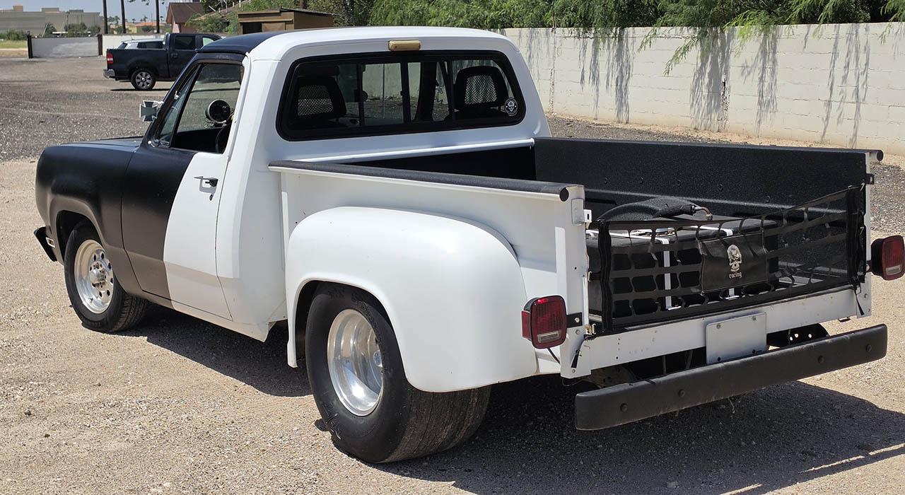 1975 Dodge D100