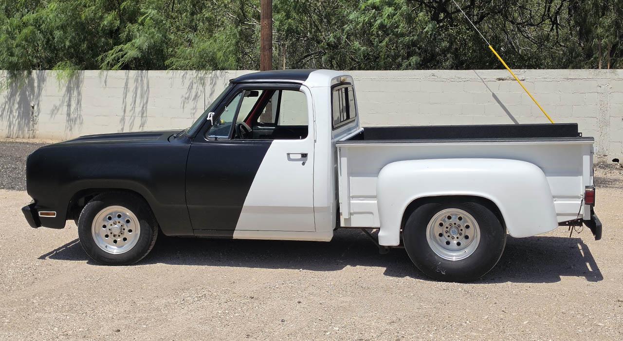1975 Dodge D100