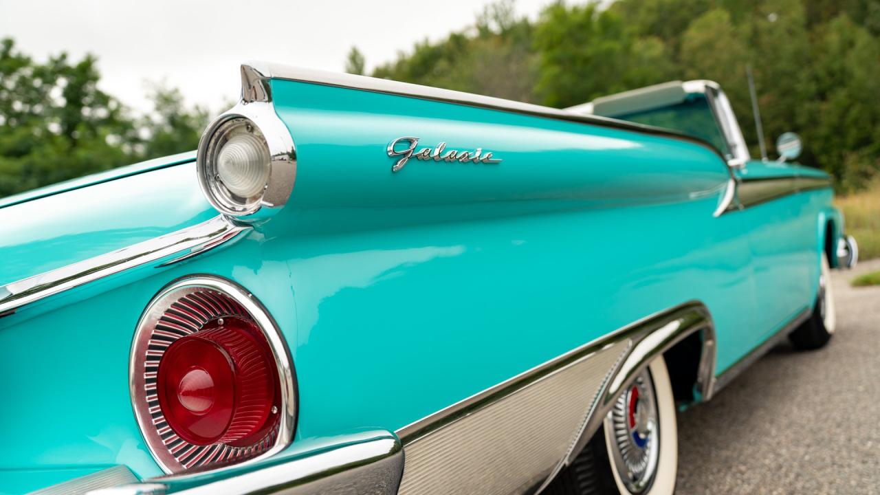 1959 Ford Galaxie V8 Skyliner Hard Top Convertible
