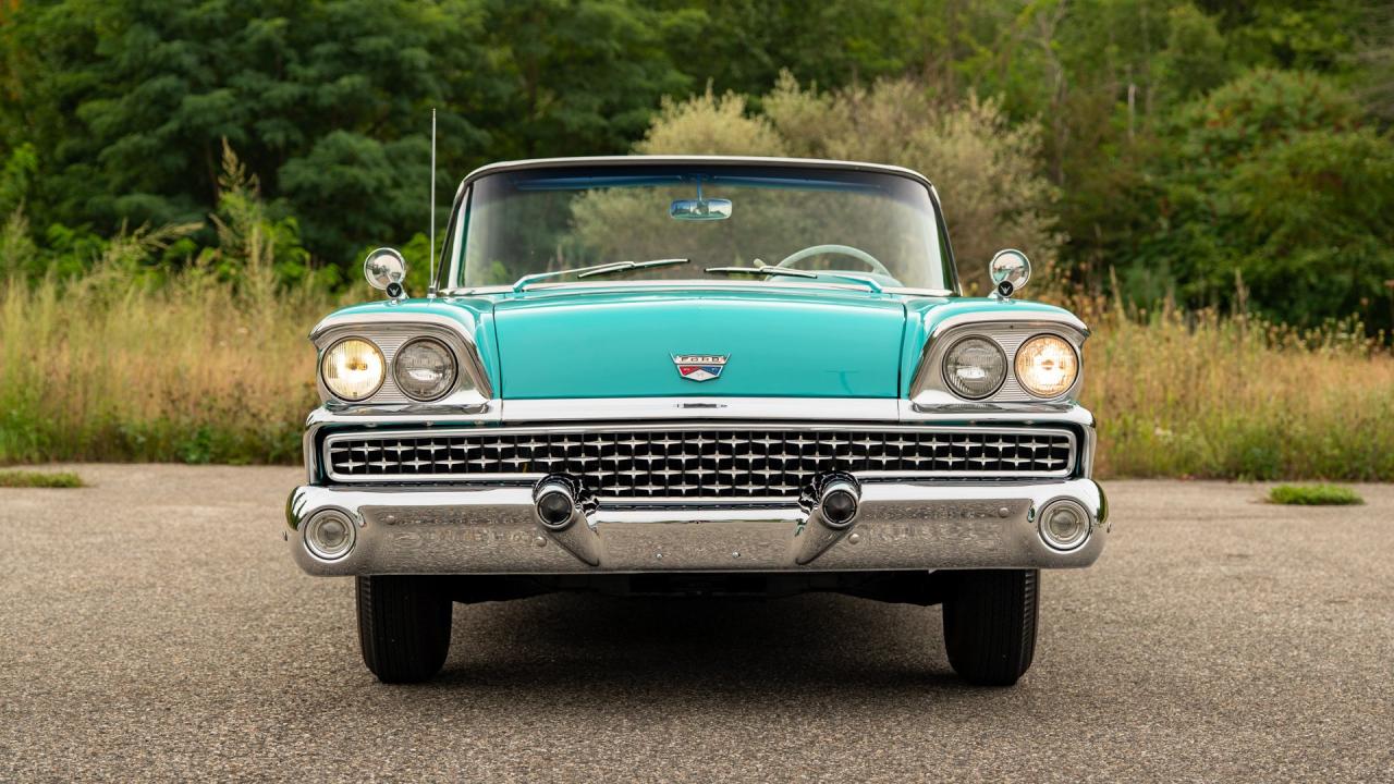 1959 Ford Galaxie V8 Skyliner Hard Top Convertible