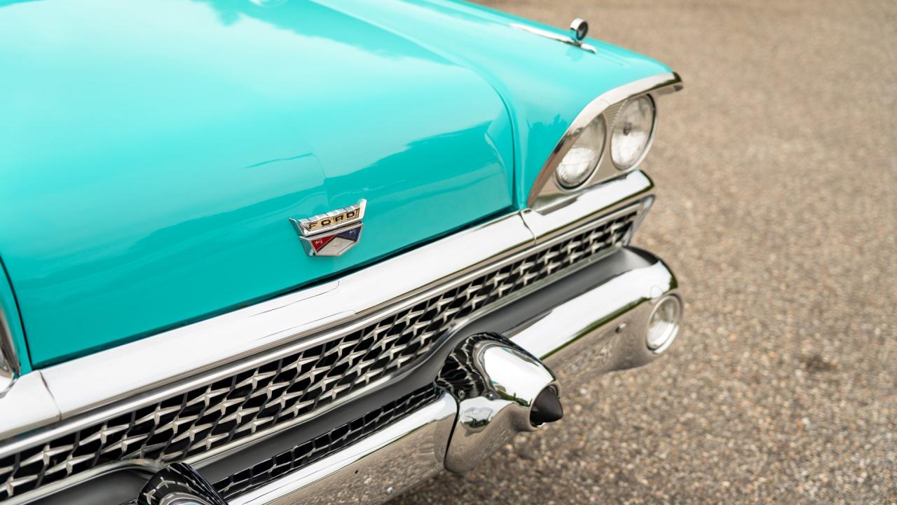 1959 Ford Galaxie V8 Skyliner Hard Top Convertible