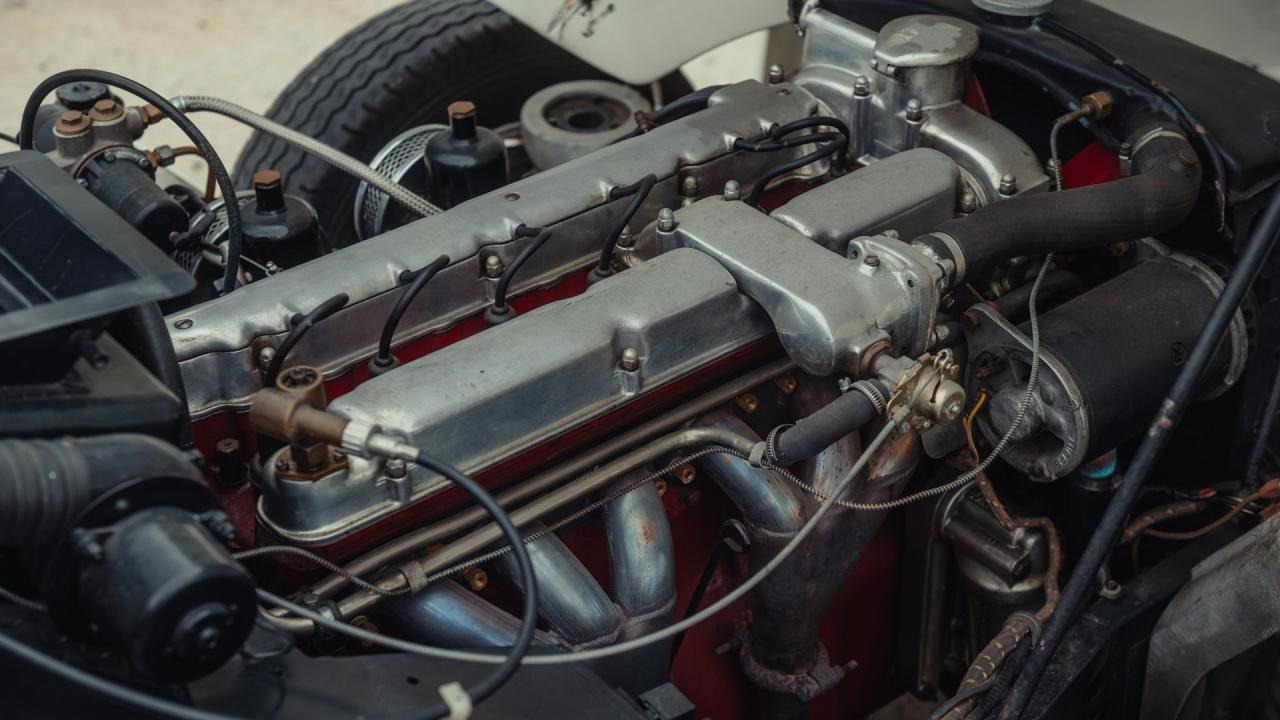 1954 Aston Martin DB2/4 Mk I Drophead Coupe
