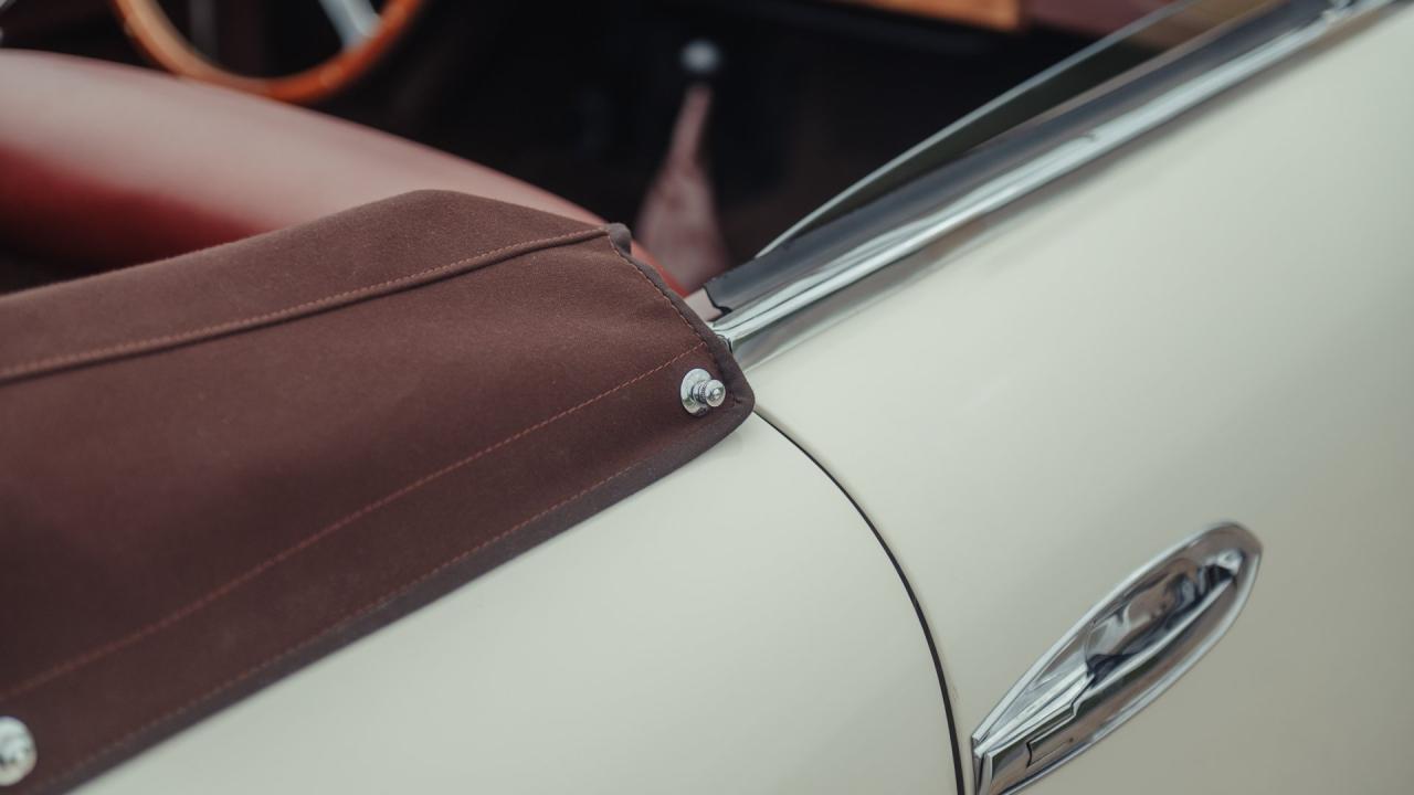 1954 Aston Martin DB2/4 Mk I Drophead Coupe