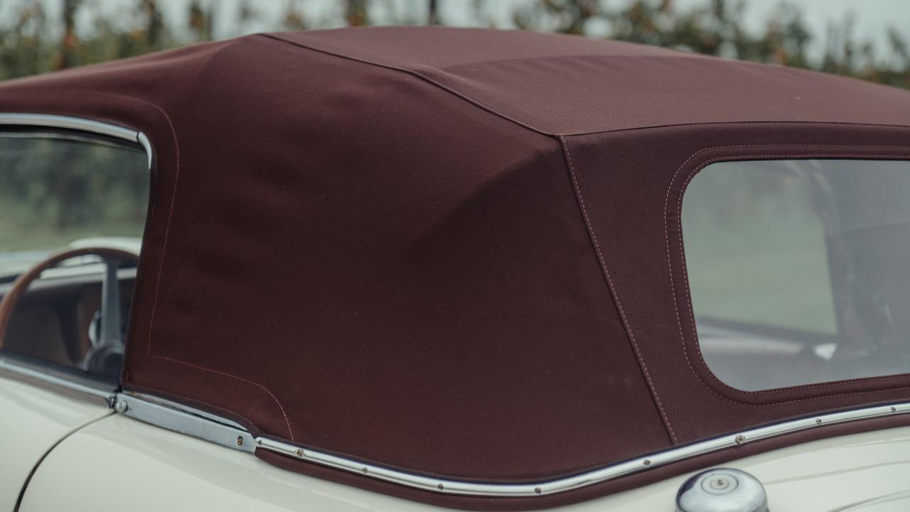 1954 Aston Martin DB2/4 Mk I Drophead Coupe