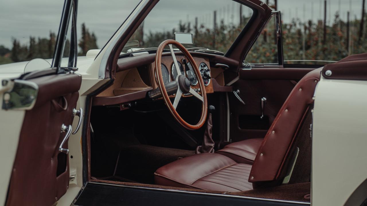 1954 Aston Martin DB2/4 Mk I Drophead Coupe