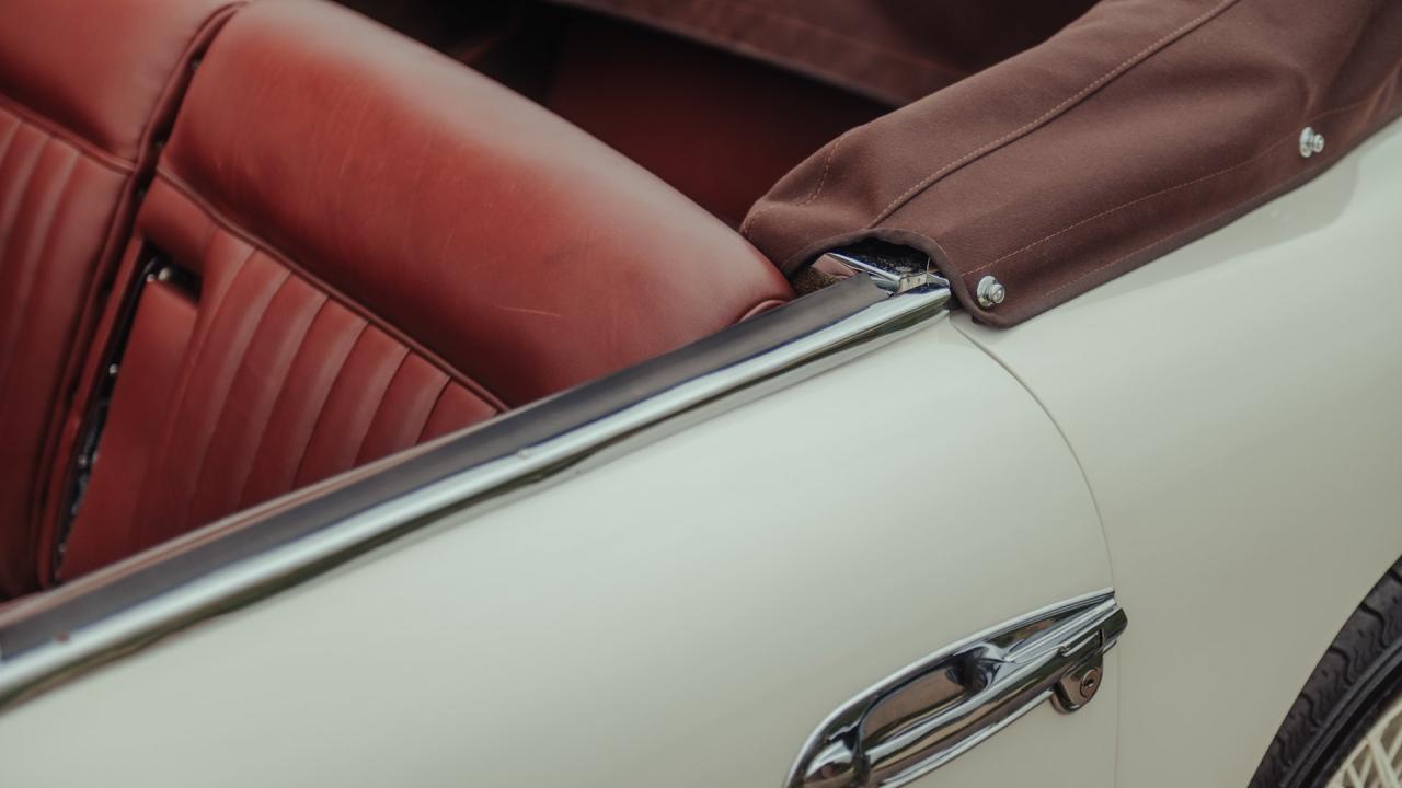 1954 Aston Martin DB2/4 Mk I Drophead Coupe