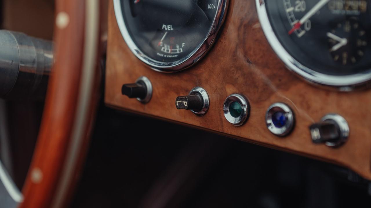 1954 Aston Martin DB2/4 Mk I Drophead Coupe