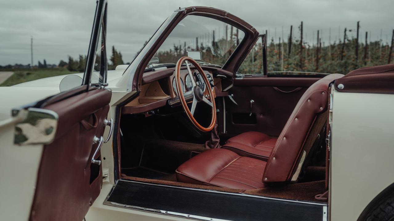 1954 Aston Martin DB2/4 Mk I Drophead Coupe