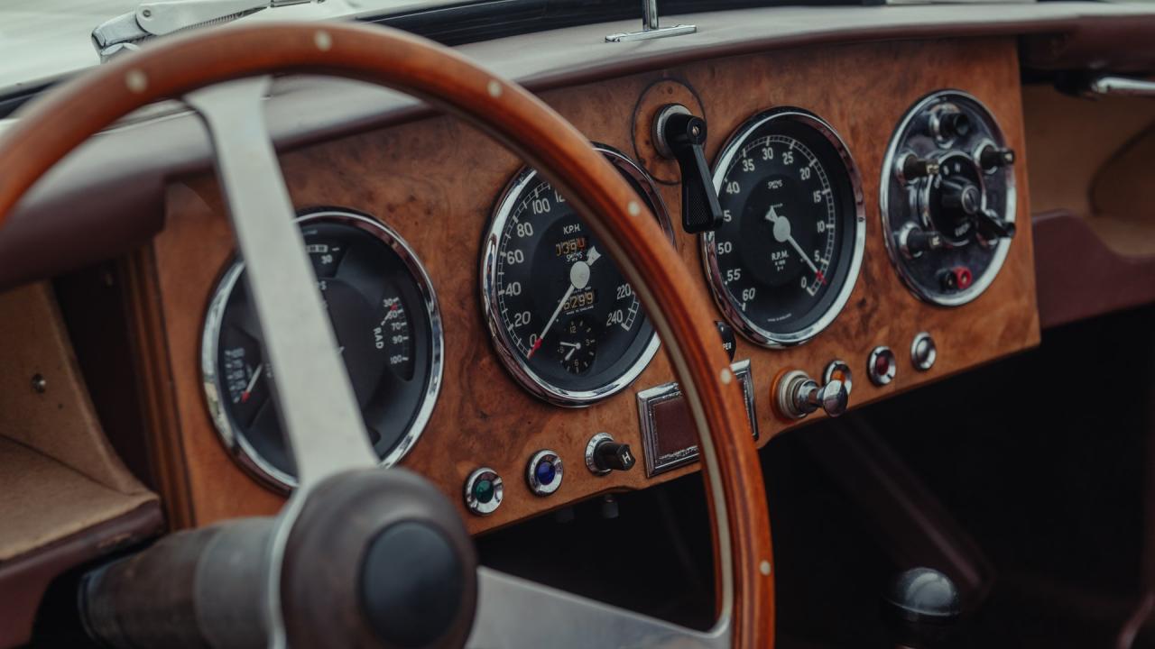 1954 Aston Martin DB2/4 Mk I Drophead Coupe