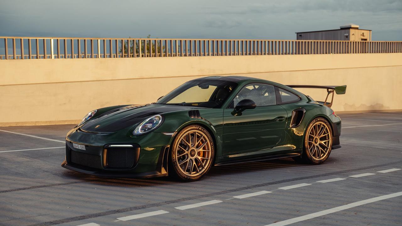 2018 Porsche 911 GT2 RS Weissach Package Clubsport