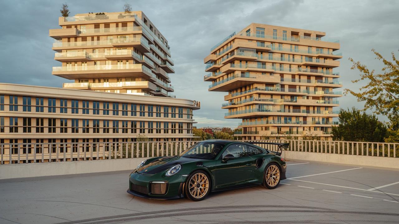 2018 Porsche 911 GT2 RS Weissach Package Clubsport
