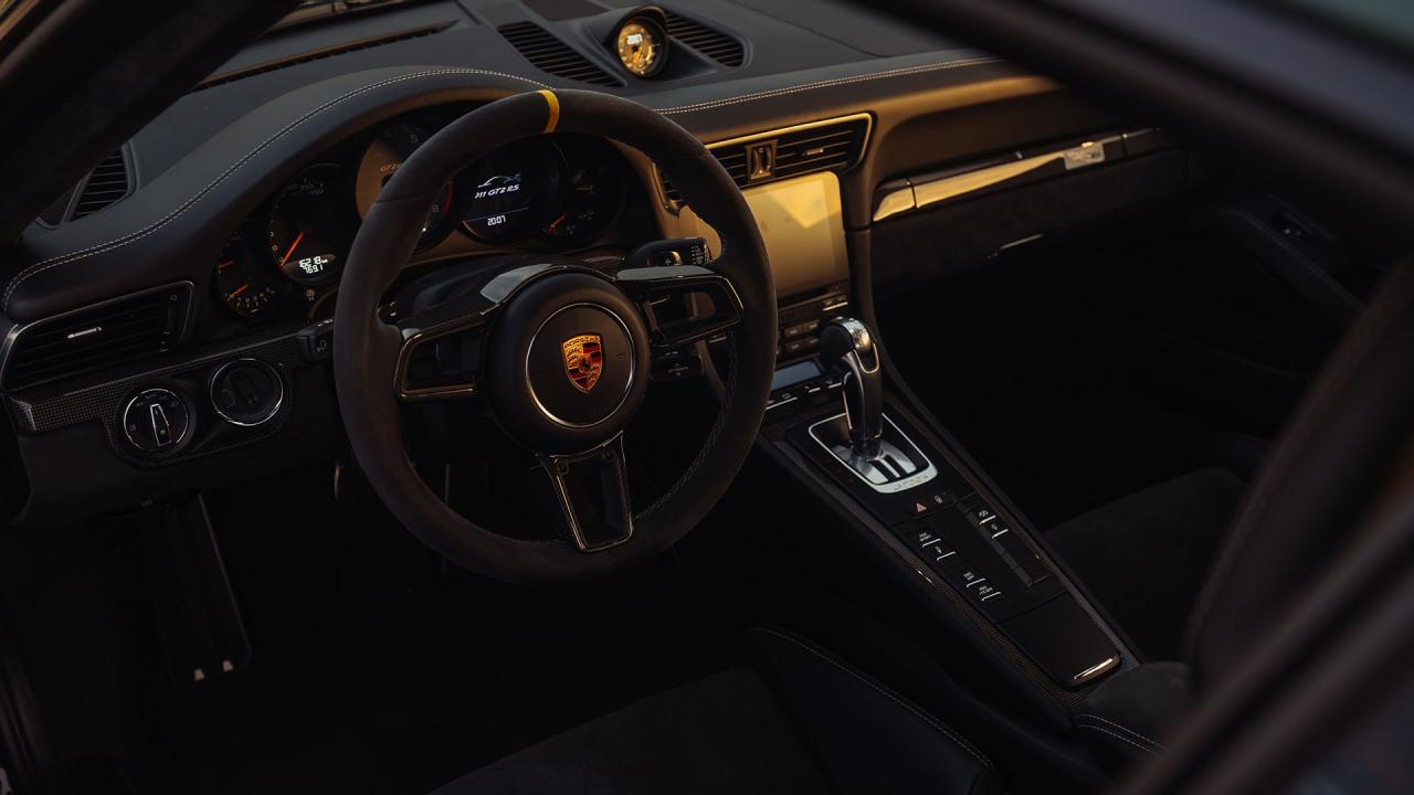 2018 Porsche 911 GT2 RS Weissach Package Clubsport