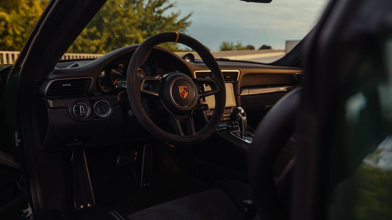 2018 Porsche 911 GT2 RS Weissach Package Clubsport