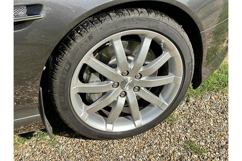 2006 Aston Martin DB9