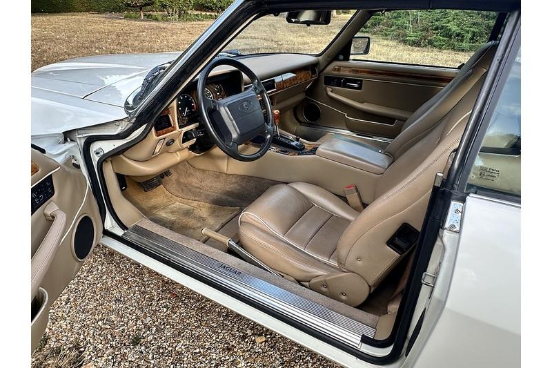 2021 Jaguar XJS