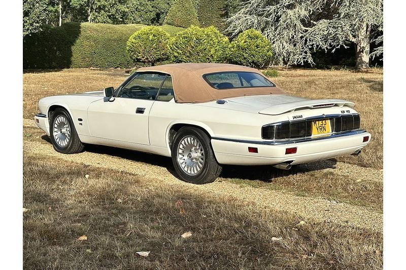 2021 Jaguar XJS