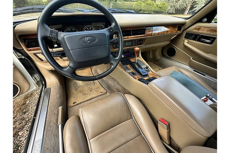 2021 Jaguar XJS