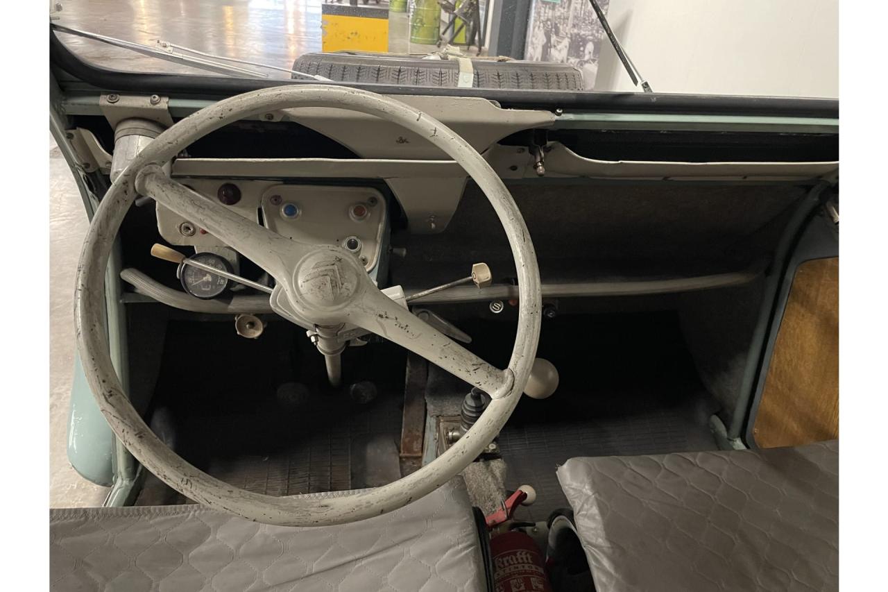 1964 Citro&euml;n Citro&euml;n 2CV Sahara 4x4