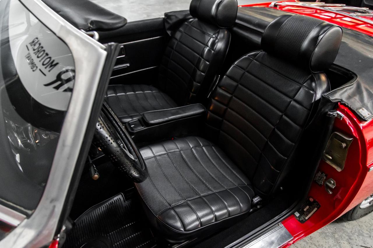1976 MG B Roadster
