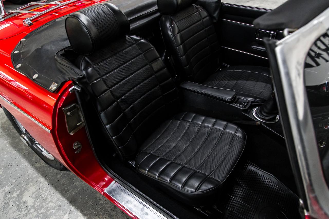 1976 MG B Roadster