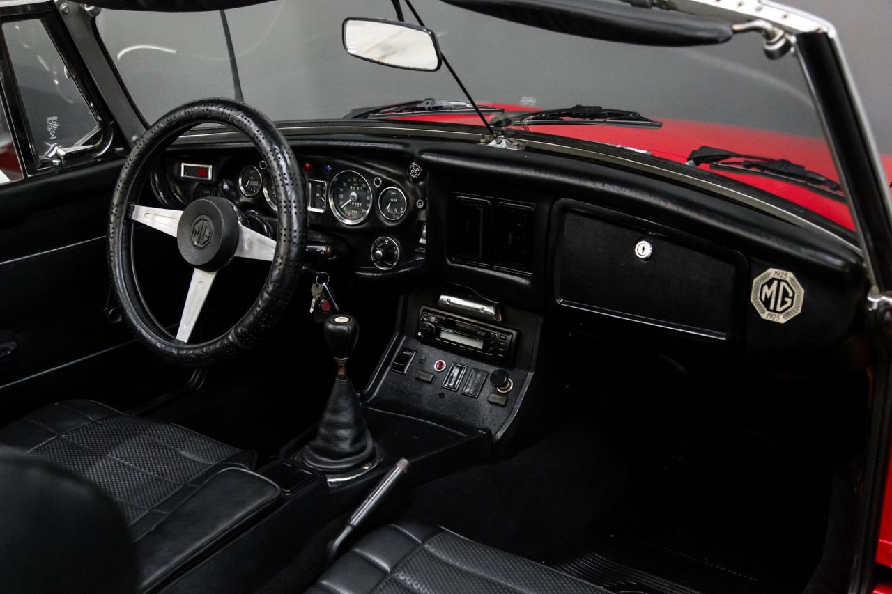 1976 MG B Roadster