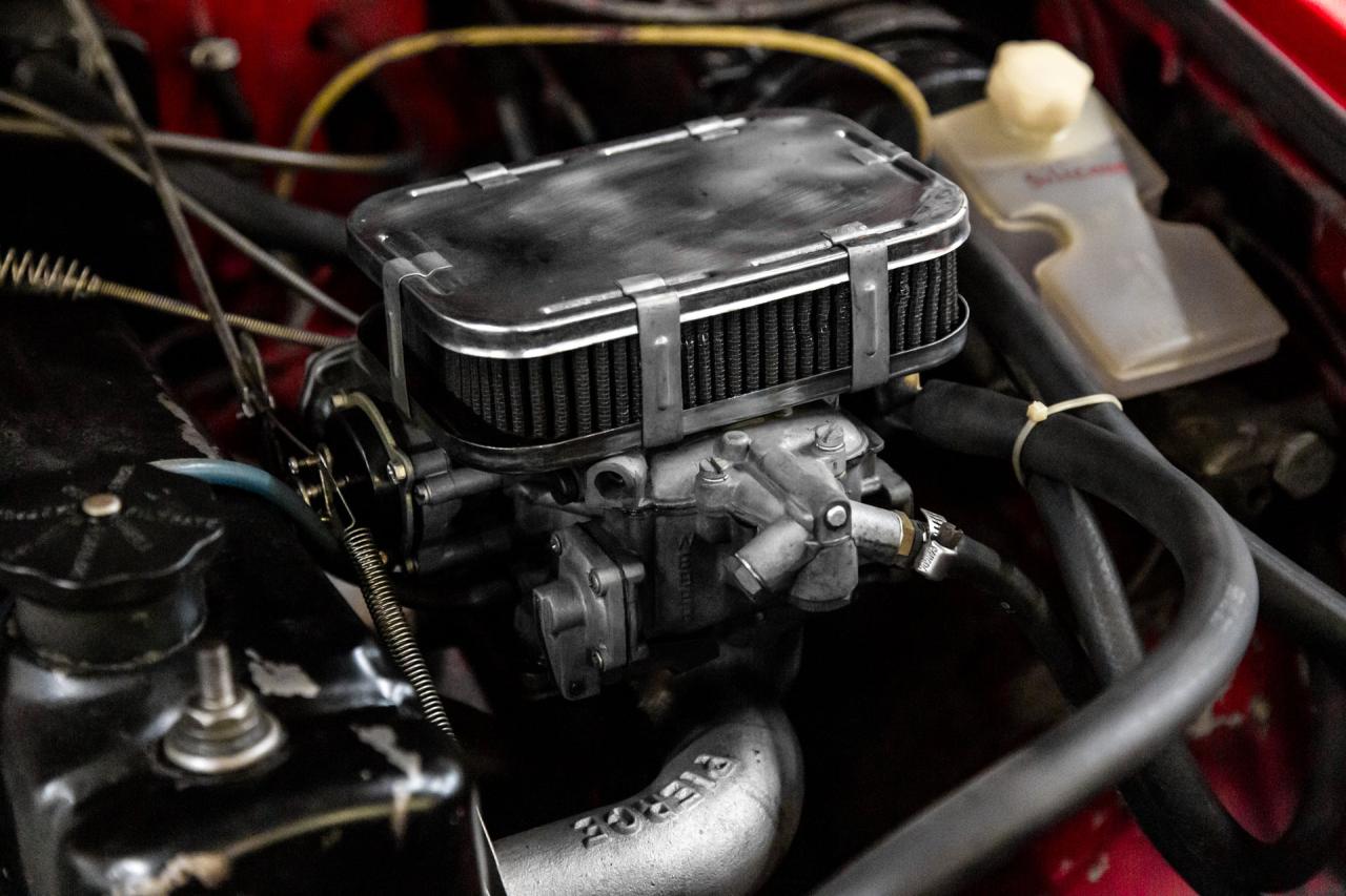 1976 MG B Roadster