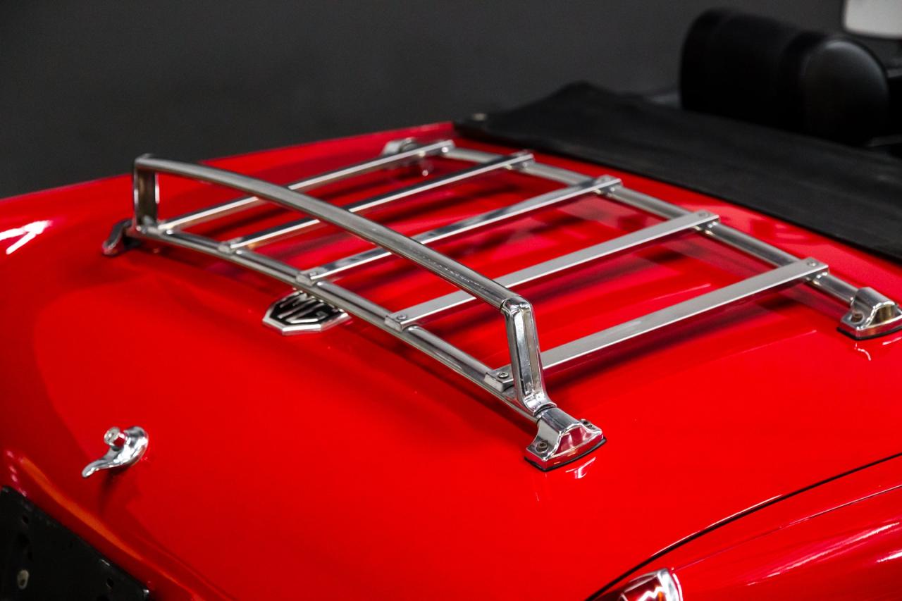 1976 MG B Roadster